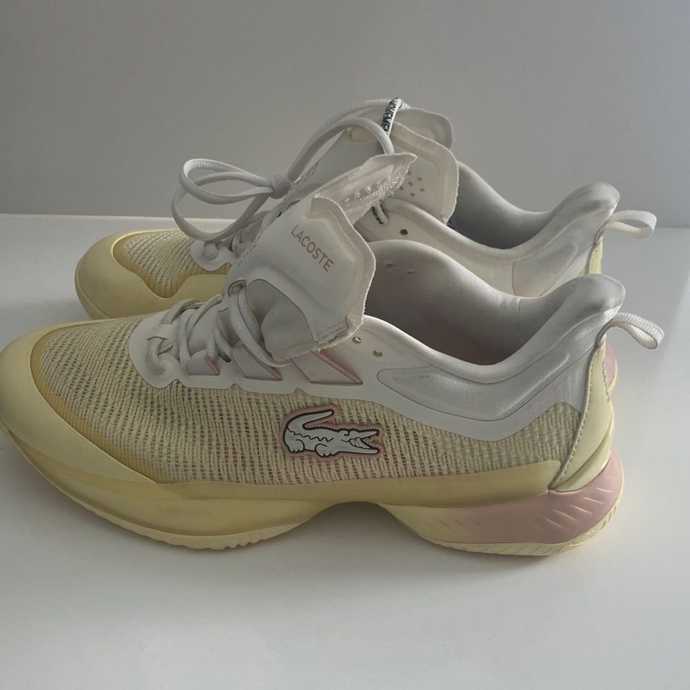 Lacoste Women's Beige and Pastel Sneakers